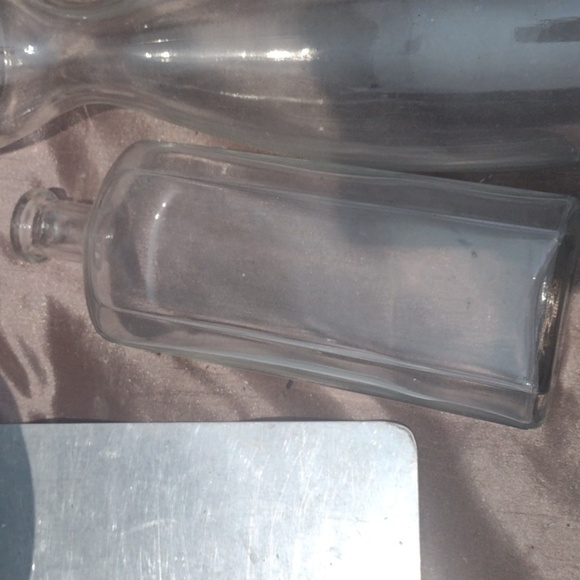 Elegant Clear Glass Bottles Set - Picture 2 of 4